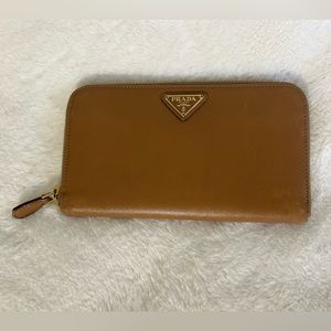 Authentic Vintage Prada Caramel Wallet.